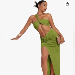 Two piece set one shoulder crop top with split skirt